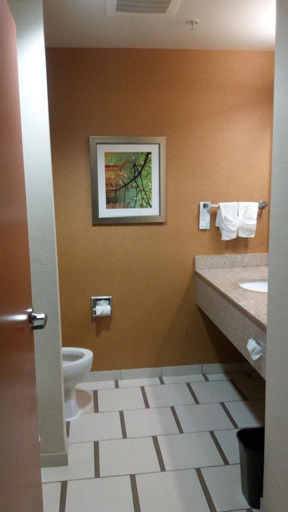 Fairfield Inn And Suites By Marriott Тифтон Екстериор снимка