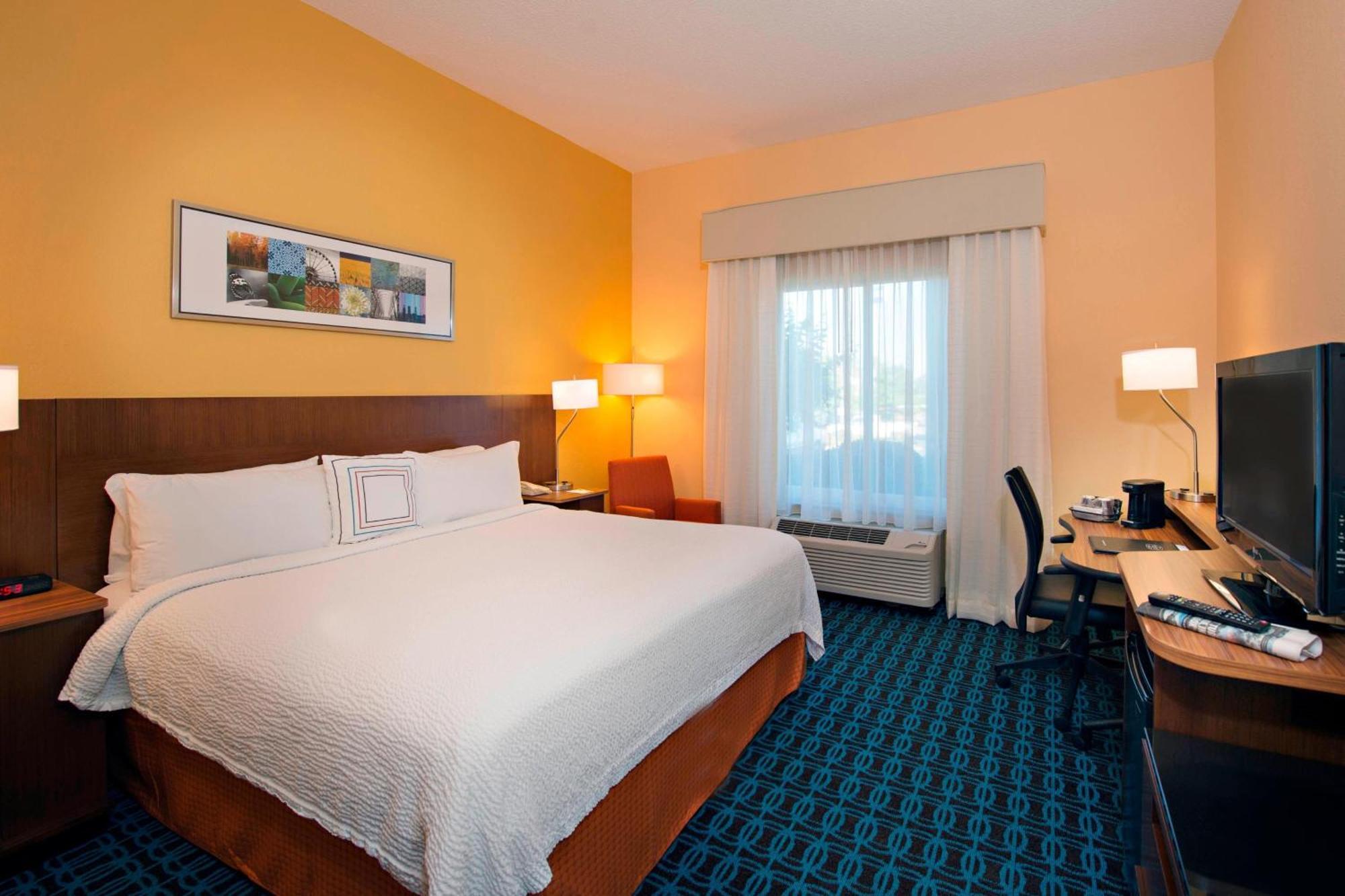 Fairfield Inn And Suites By Marriott Тифтон Екстериор снимка