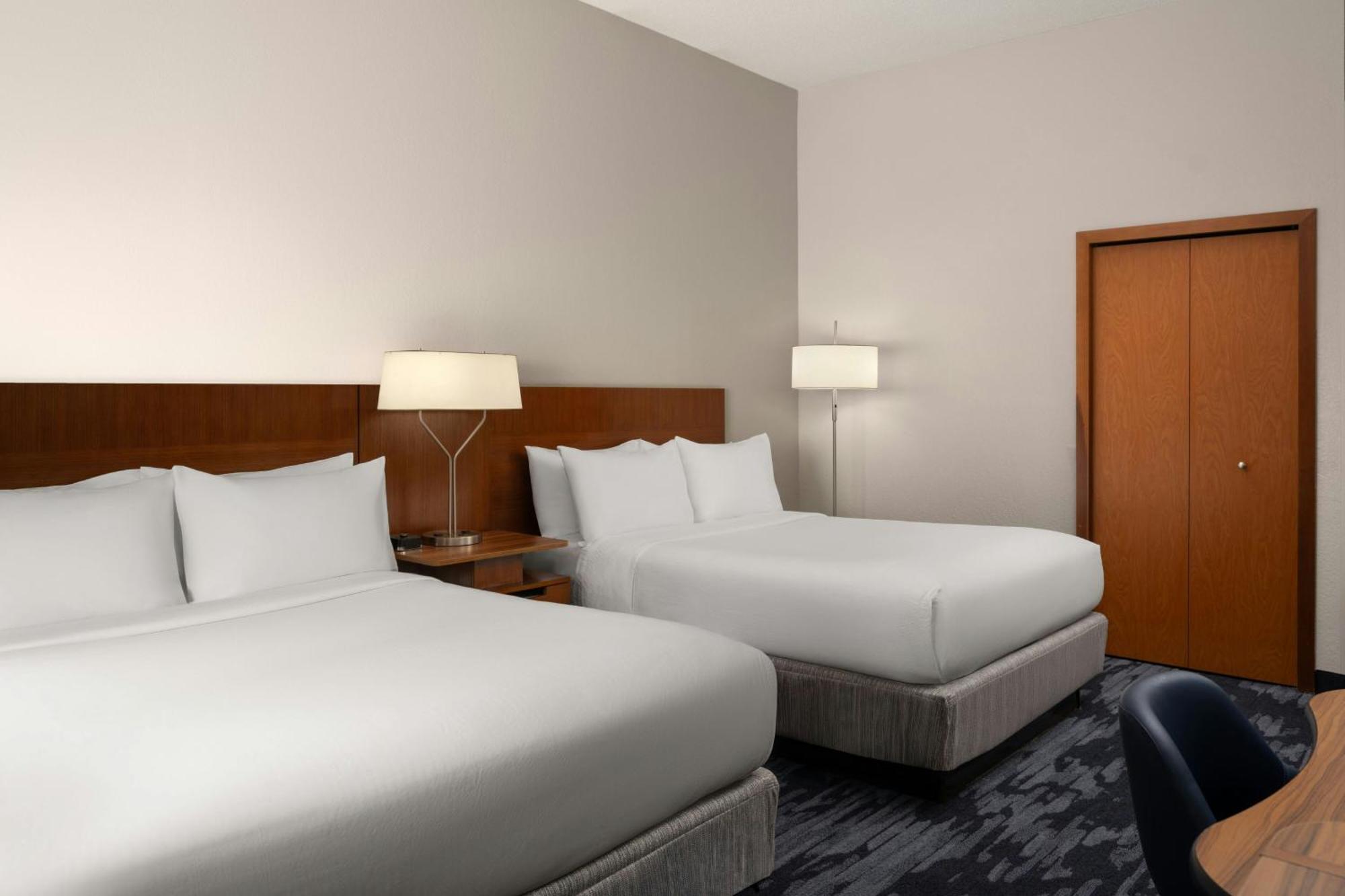 Fairfield Inn And Suites By Marriott Тифтон Екстериор снимка
